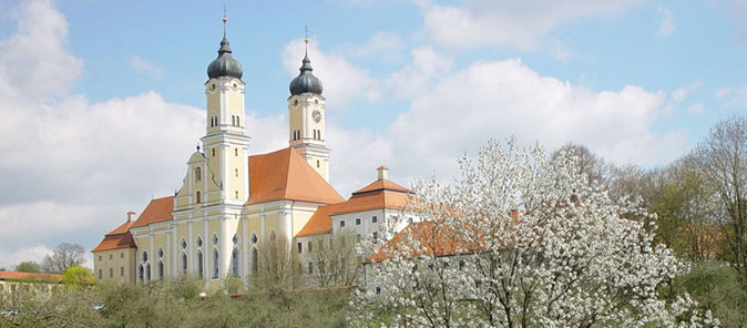 2012, 5. Mai  - Exkursion nach Roggenburg und Ulm  