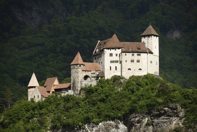 2012, 25. August - Besichtigung der Burg Gutenberg in Balzers